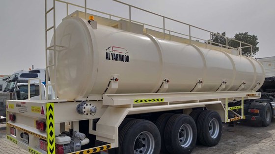waxhandsuae: Petrol Tankers in UAE